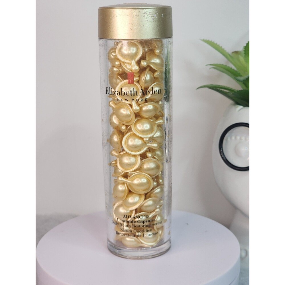 Elizabeth Arden Ceramide Capsules Daily Restoring Serum - 90 Capsules NWOB